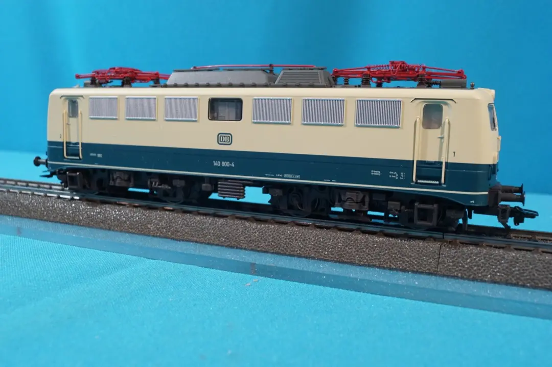 Märklin 37407 E Loc br 140 MHI