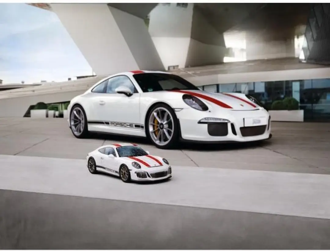 Ravensburger Porsche 911R 3D Puzzel - 108 stukjes - afbeelding 6 van 6