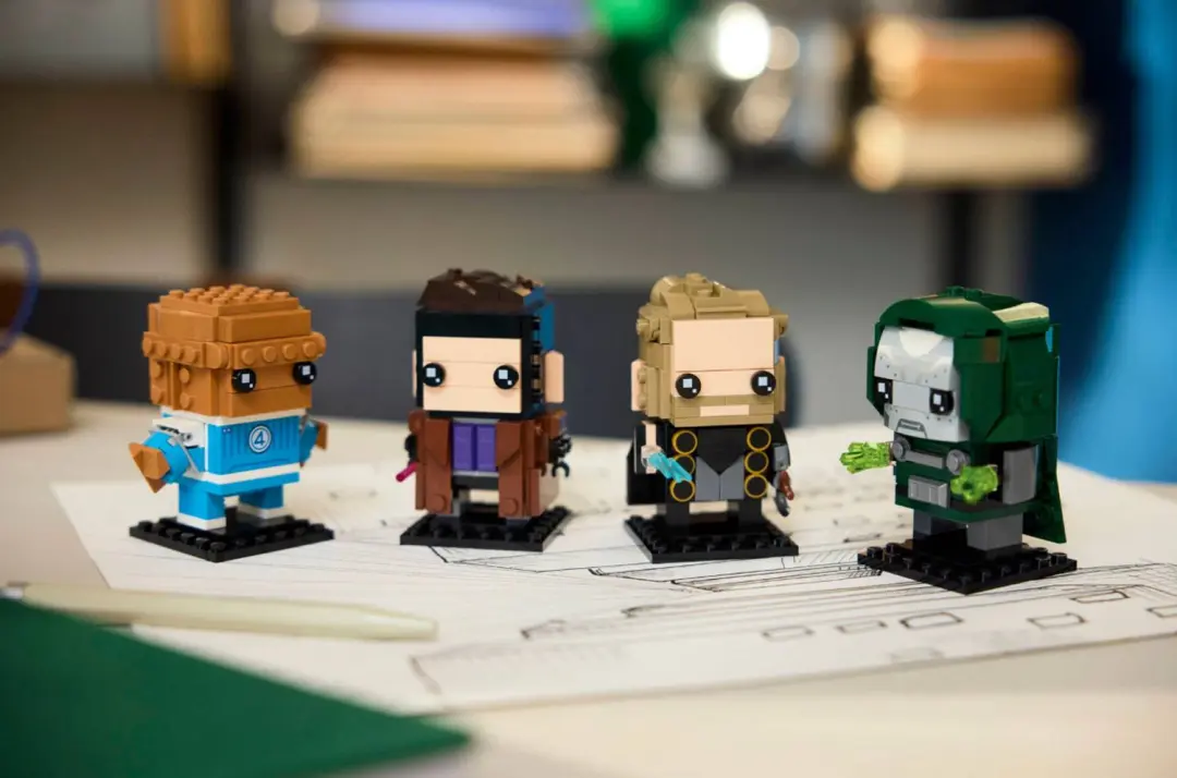 LEGO BrickHeadz 40880 Avengers: Doomsday helden en schurk - afbeelding 3 van 3