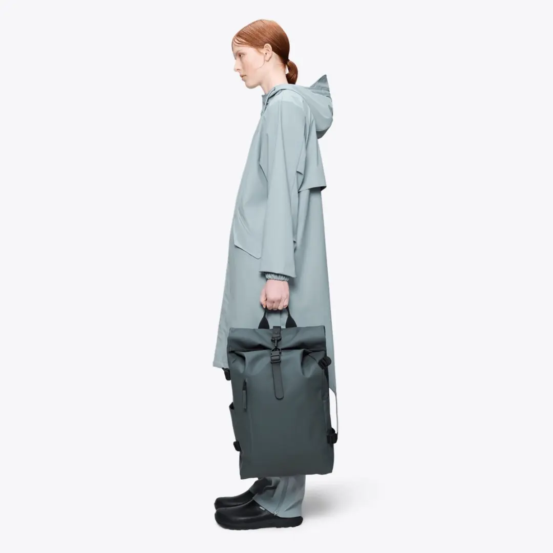 Rains Rolltop Rugzak Large W3 - 16 inch laptop - Dark Grey - afbeelding 6 van 6