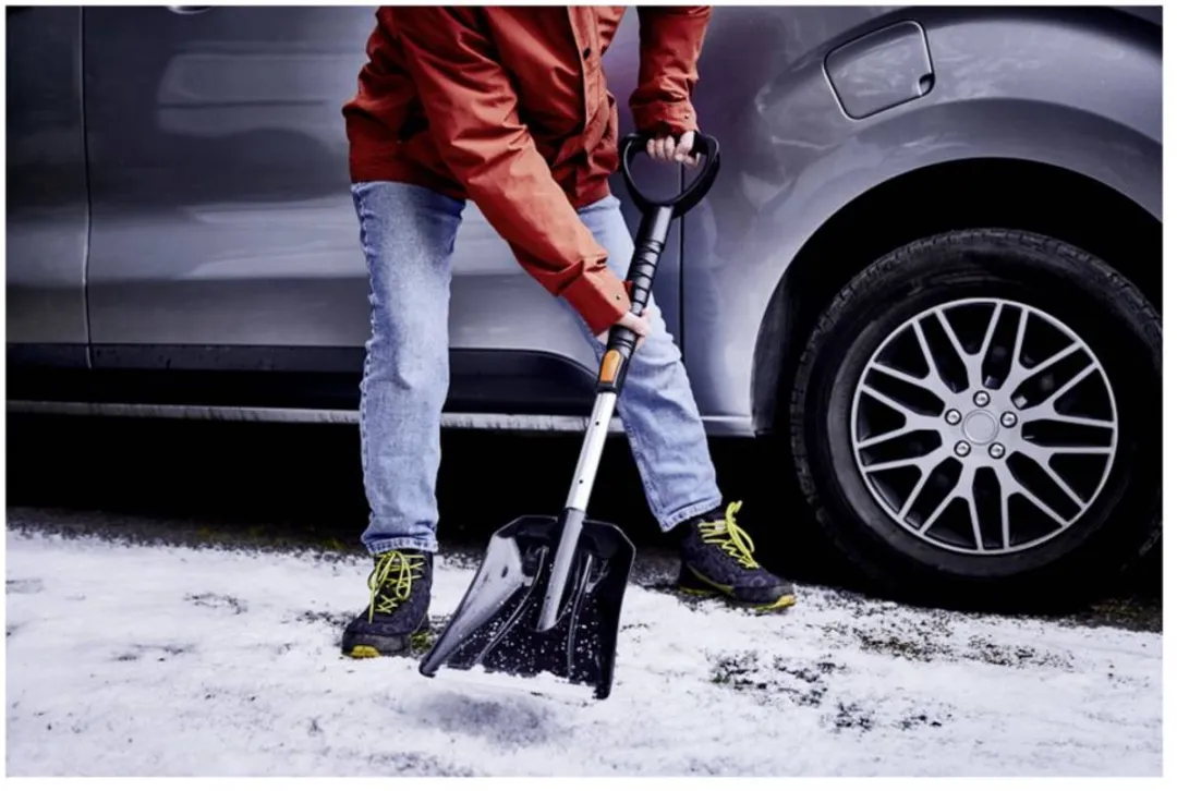 Osram Snowbrush IJskrabber/Sneeuwbezem 264x135x1066mm - Zwart/Oranje