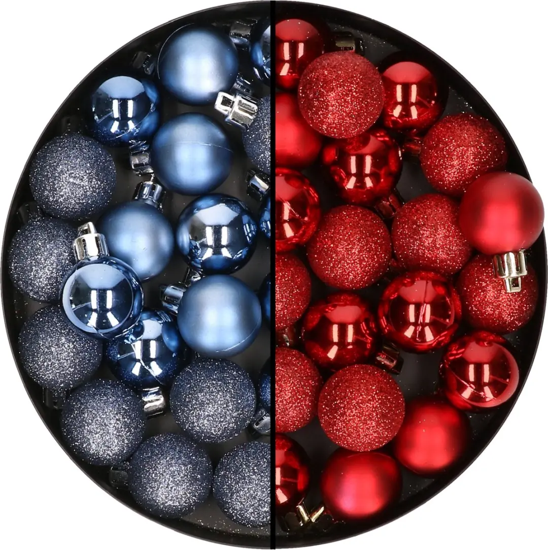 Kleine kunststof kerstversiering 40x stuks set en 3 cm kerstballen in het donker