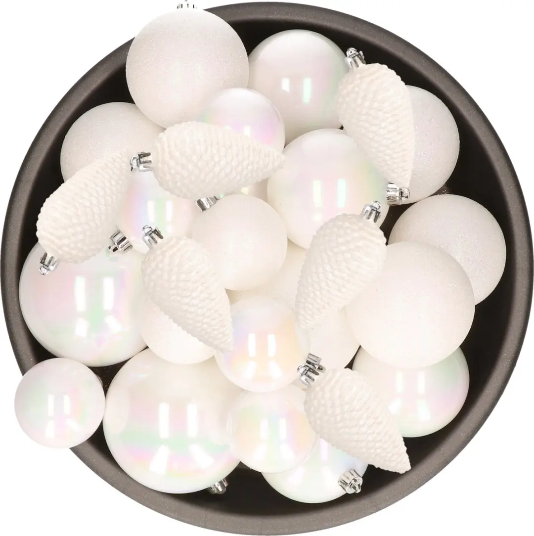 Kerstballen en dennenappels ornamenten