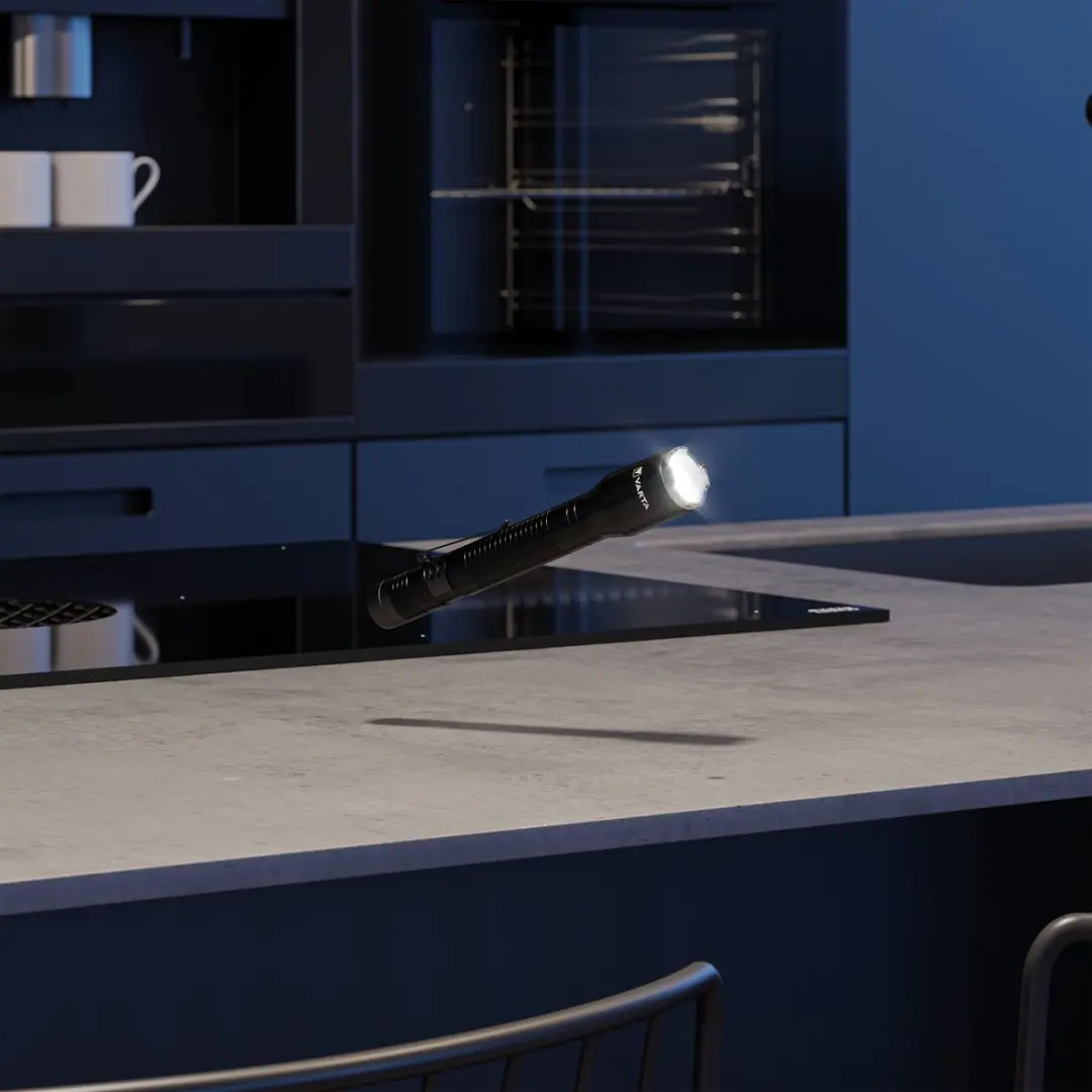 Varta Aluminium Light F20 Pro LED Zaklamp 250 lm - afbeelding 2 van 6