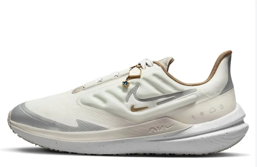 Nike Wmns Air Winflo 9 Shield 'Maat 38