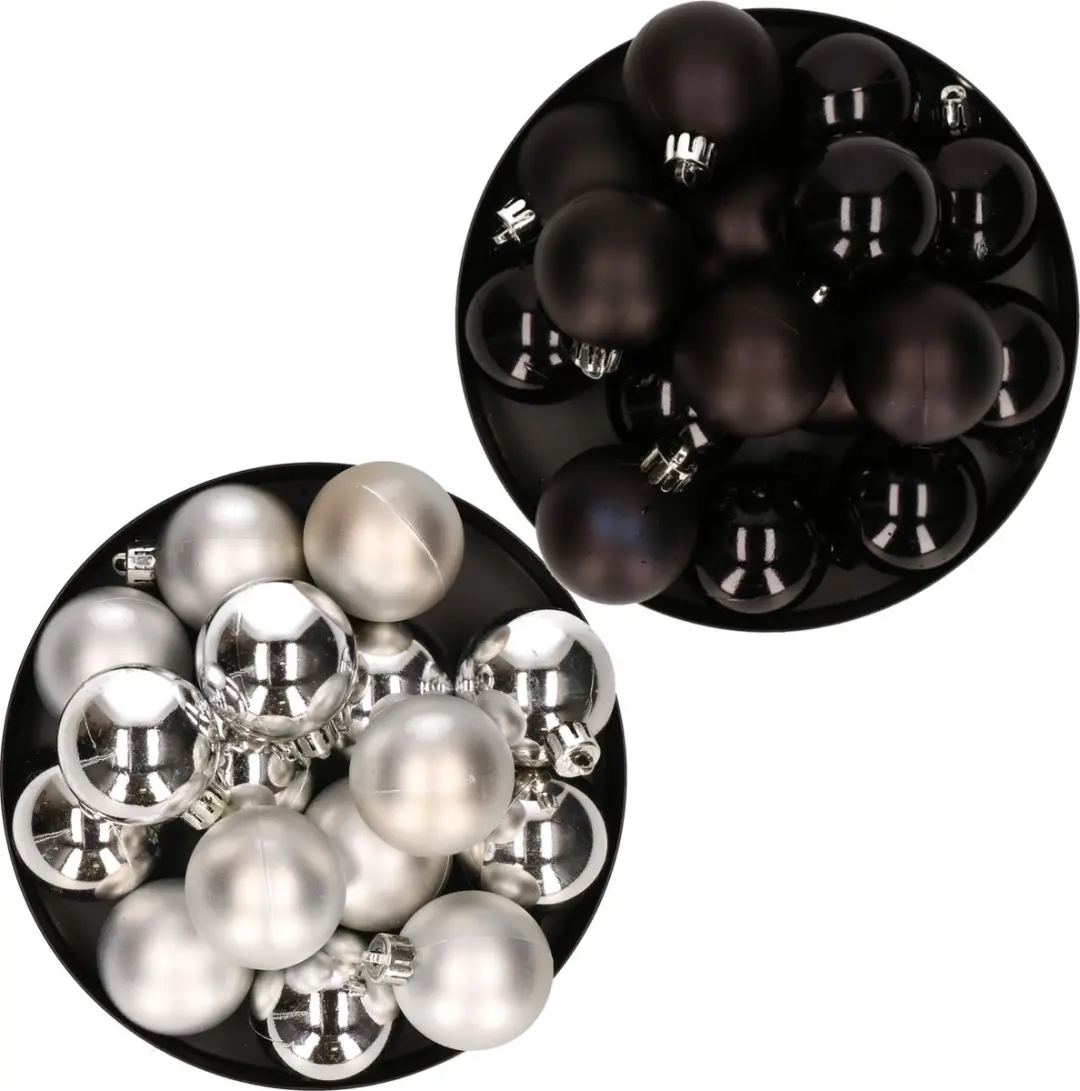 Kerstversiering kunststof kerstballen kleuren mix zwart/ zilver 4 en 6 cm pakket