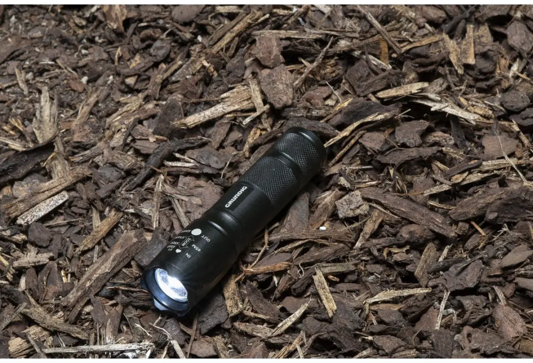 Edco LED Zaklamp 26030 - Zoomfunctie - Zwart - afbeelding 3 van 6