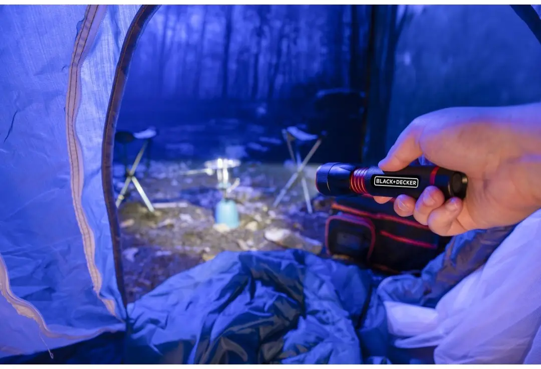 BLACK+DECKER LED Zaklamp 500 Lumen - 10W - afbeelding 2 van 6