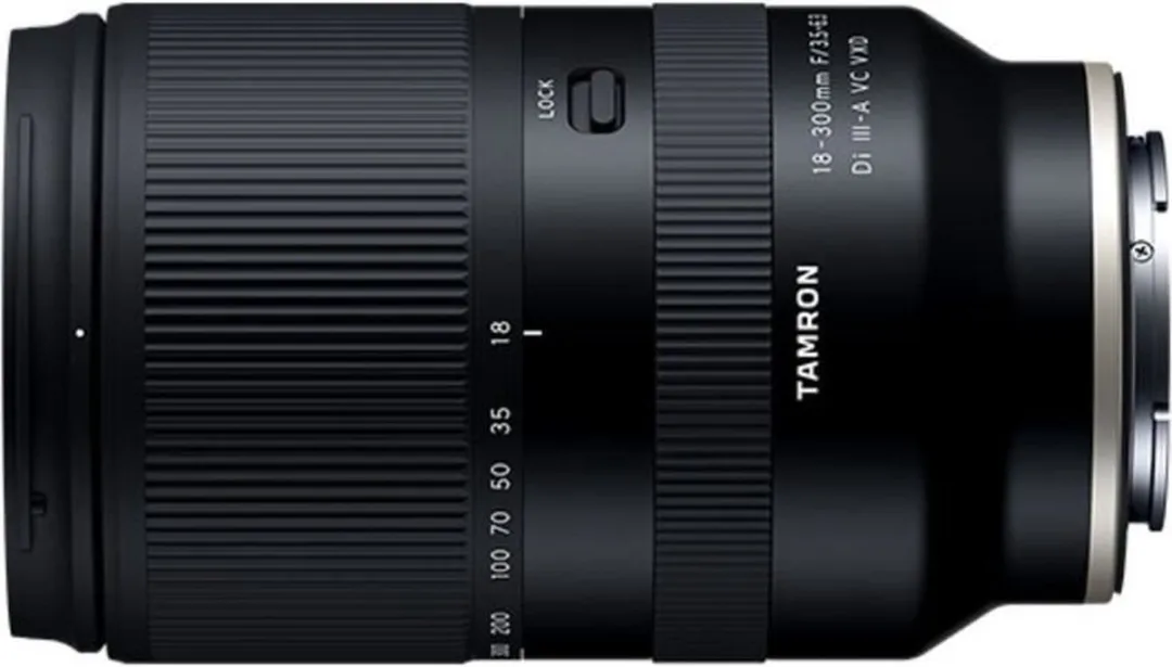 Tamron 18-300mm f/3.5-6.3 Di III-A VC VXD Fuji X