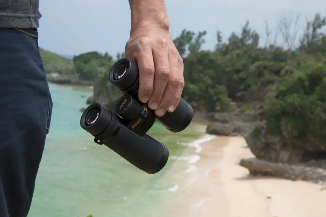 Nikon Monarch HG 10x30 Verrekijker - BAA784SB - Zwart - afbeelding 3 van 6