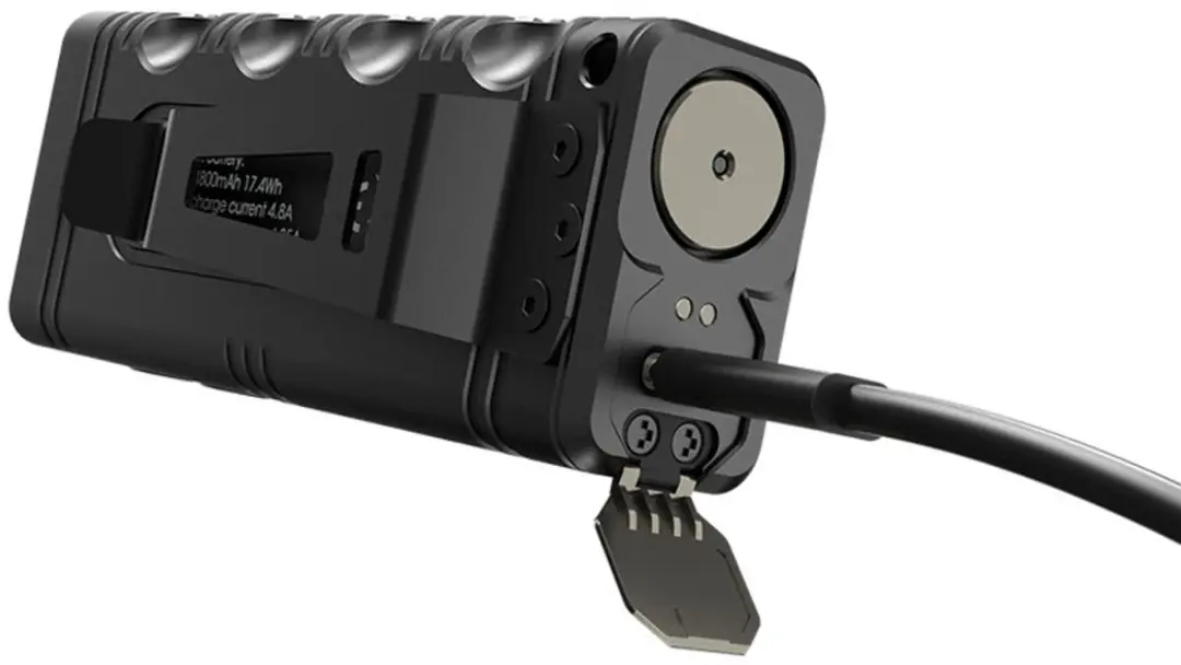 Nitecore TM12K Tiny Monster Zaklamp - 12.000 lumen - Zwart - afbeelding 4 van 6