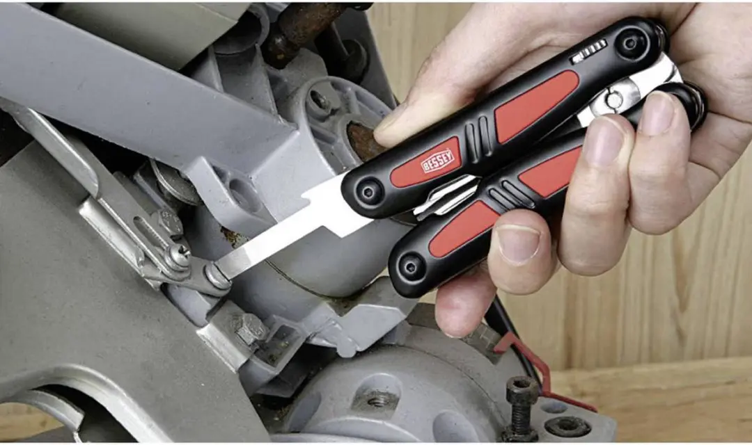 Bessey DBST Multitool - 7 Functies - Rood/Zwart - afbeelding 4 van 4