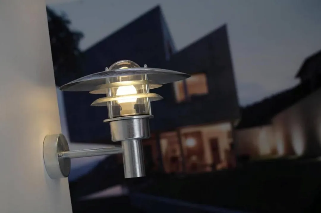 Nordlux Lønstrup Wandlamp E27 - 22cm - IP44 - Grijs