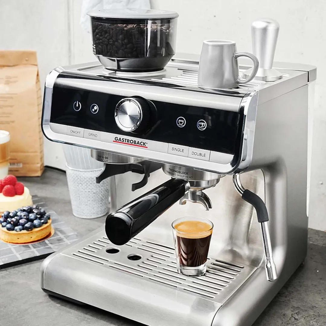 Gastroback Design Espresso Barista Pro 42616 - Volledig Automatisch - 2 Kopjes - 2,8L - Zwart/Roestvrijstaal