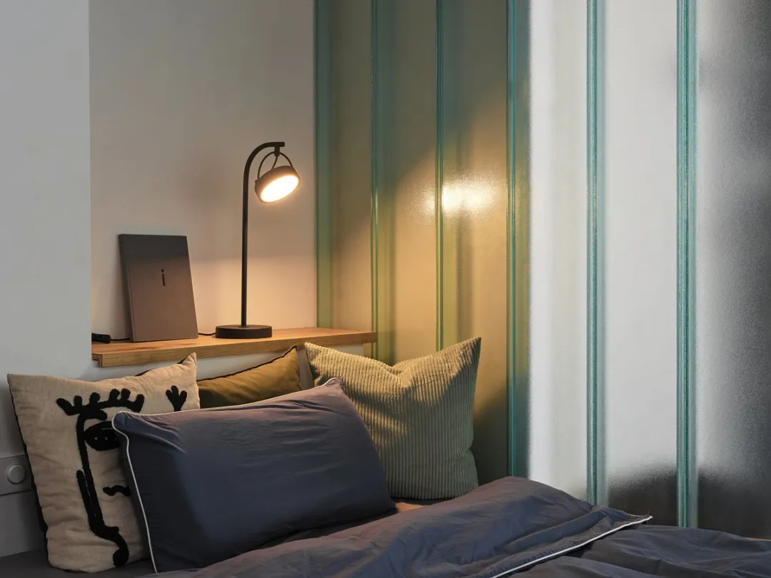Osram Decor Puck LED Tafellamp 11W - Zwart - afbeelding 6 van 6