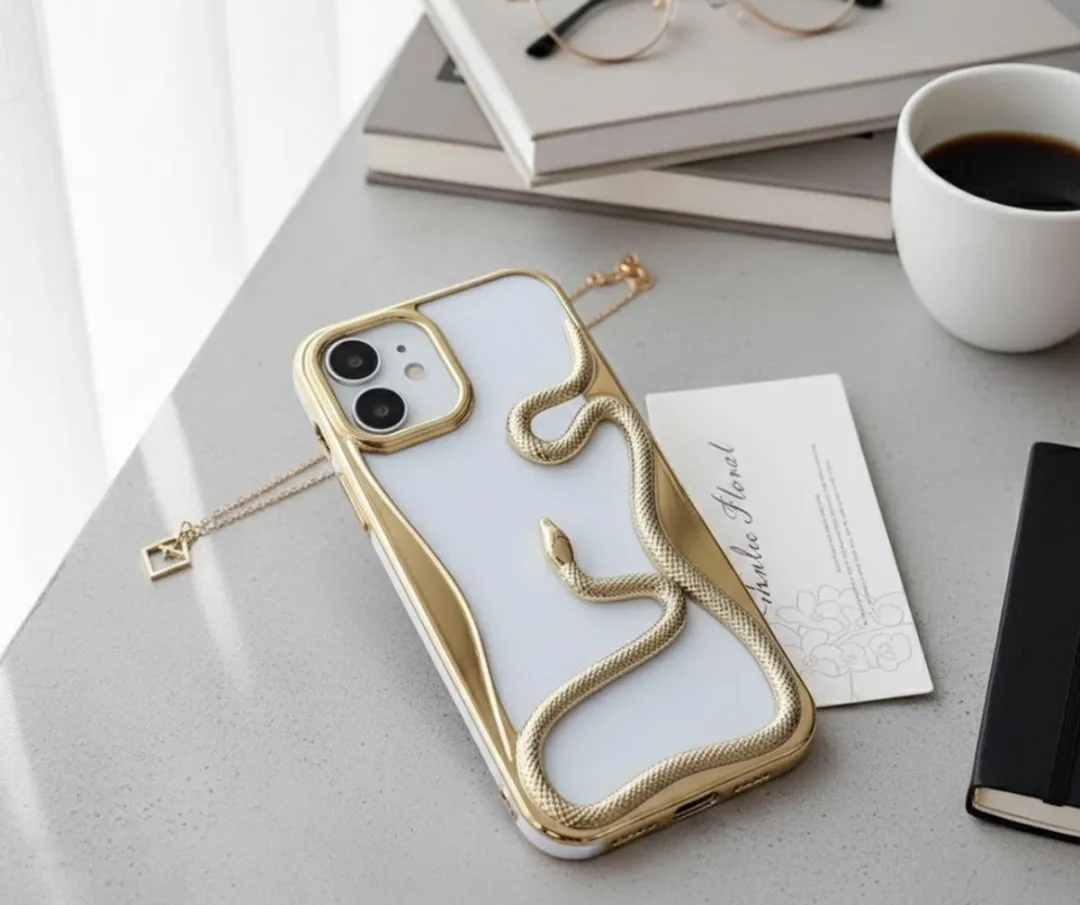 NUVEX iPhone 11 Slang Design Hoesje - Goudkleurig