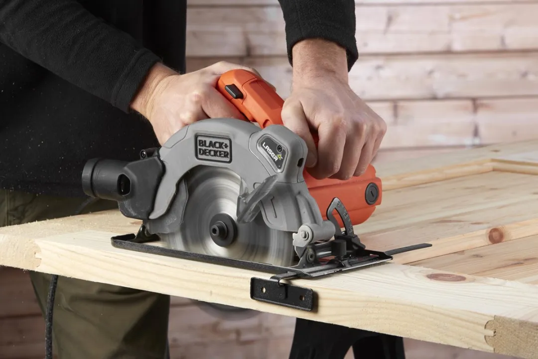 BLACK+DECKER CS1250L-QS Cirkelzaag 1250W