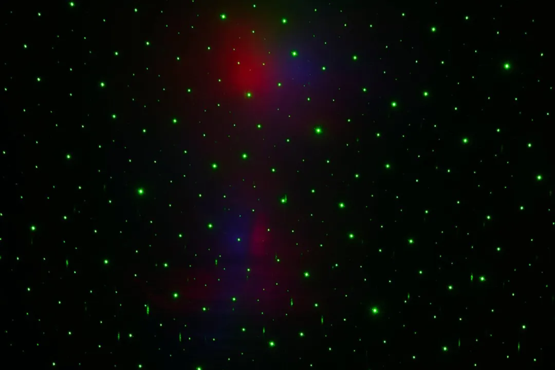 Grundig - Sterrenprojector - Astronaut - Kinderkamer - Wit - Inclusief afstandsbediening