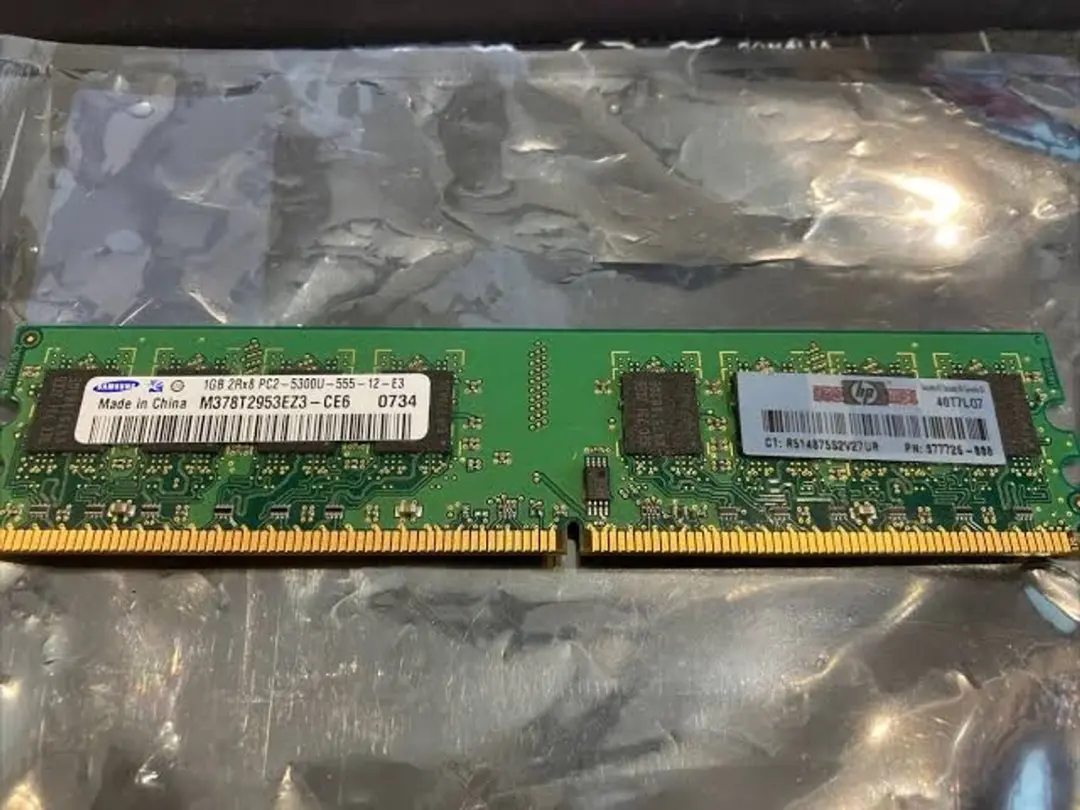 Samsung M378T2953EZ3-CE6