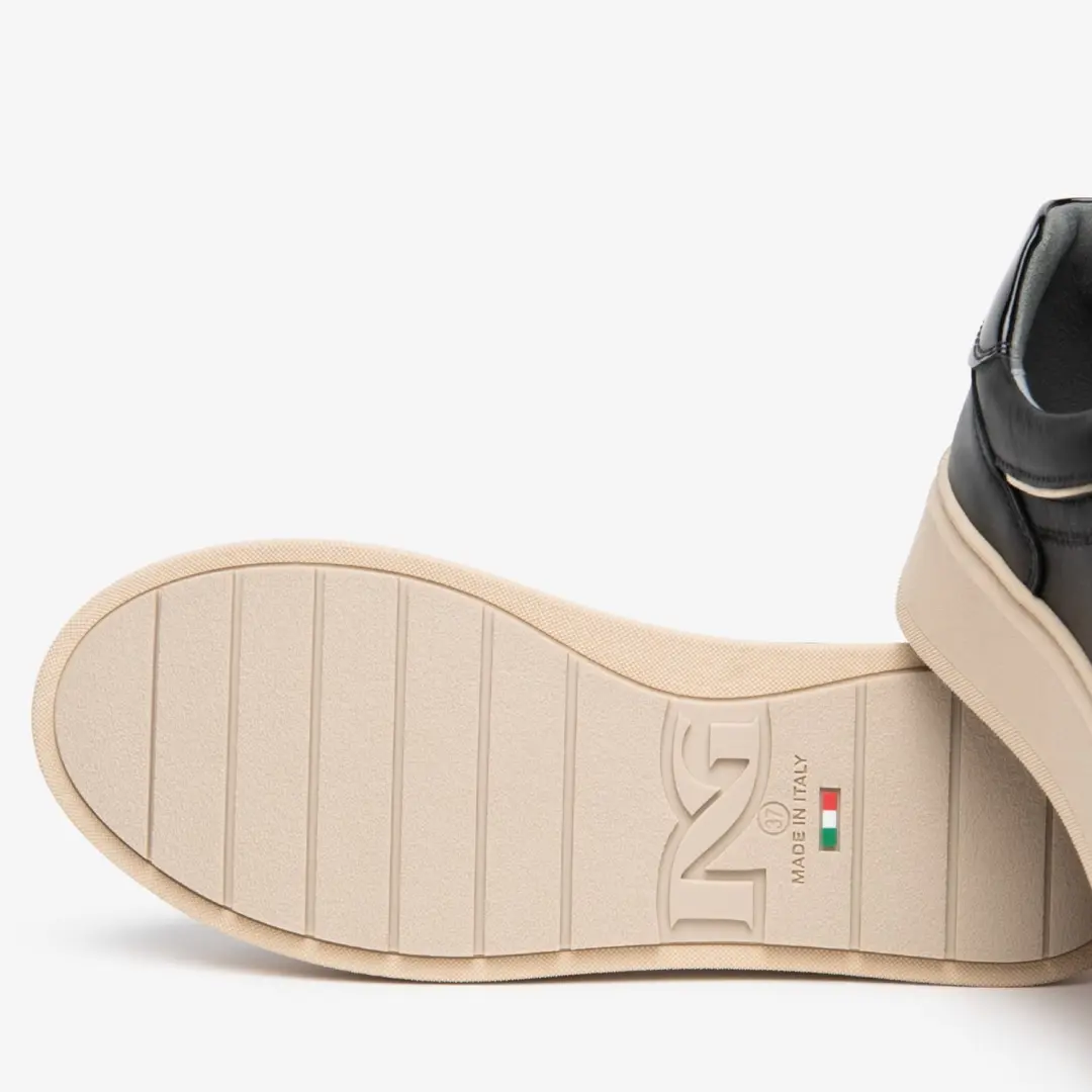 Sneaker Nerogiardini Guanto Vernice T.Brill Platino 6074 Tr Gonzaga 800