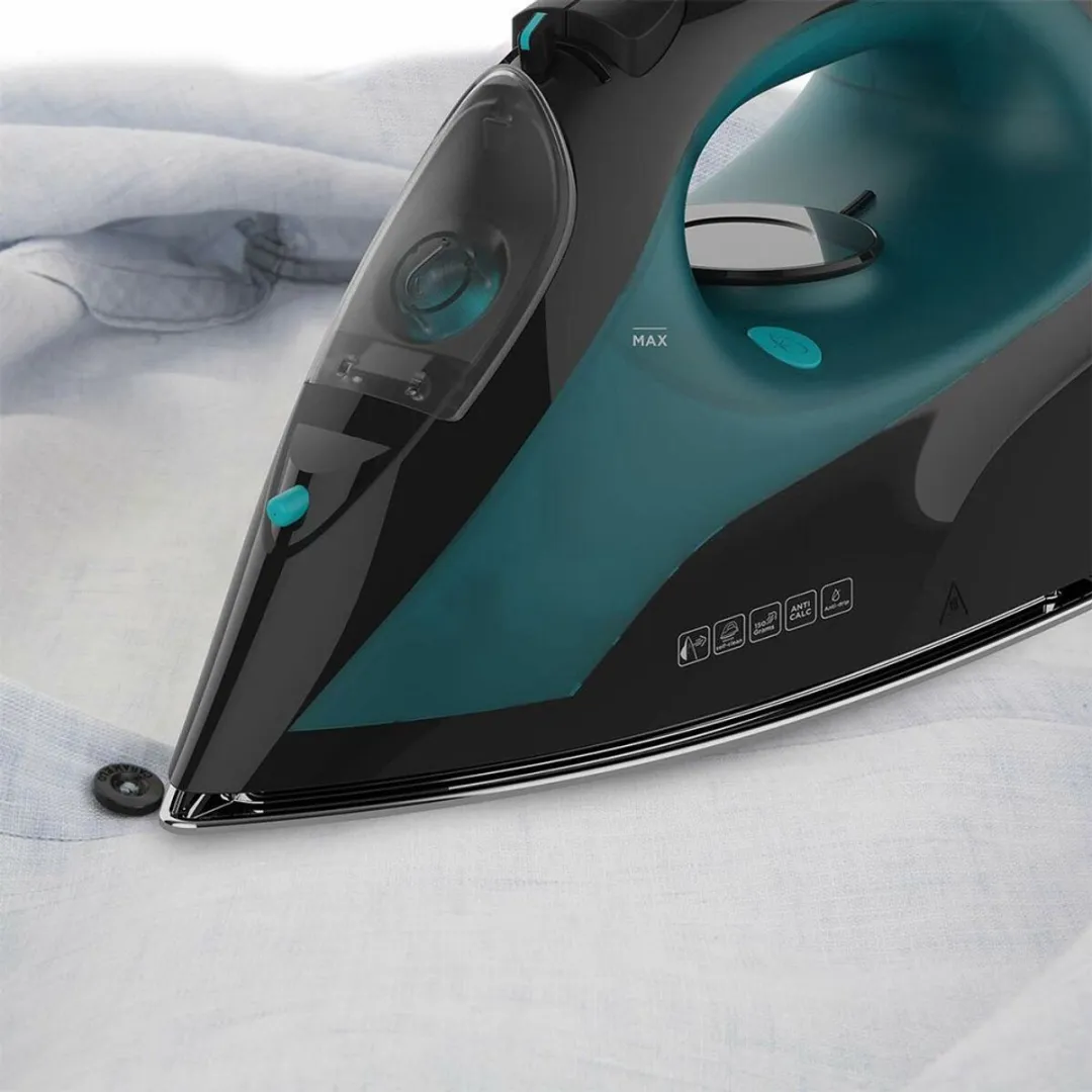 BLACK+DECKER BXIR2403E Stoomstrijkijzer 2400W - 500ml - Zwart & Blauw