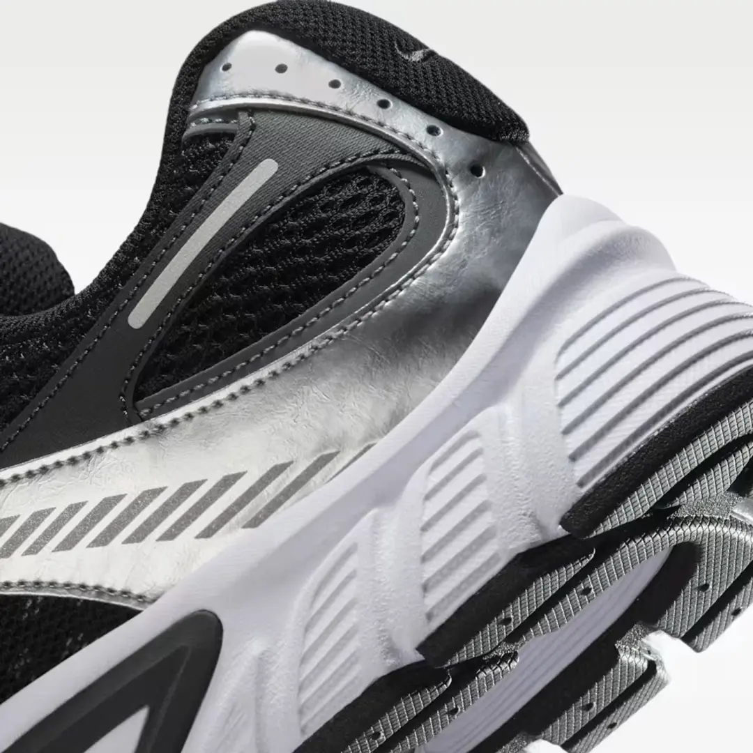 Nike V5 RNR Sneakers - Zwart - afbeelding 4 van 6