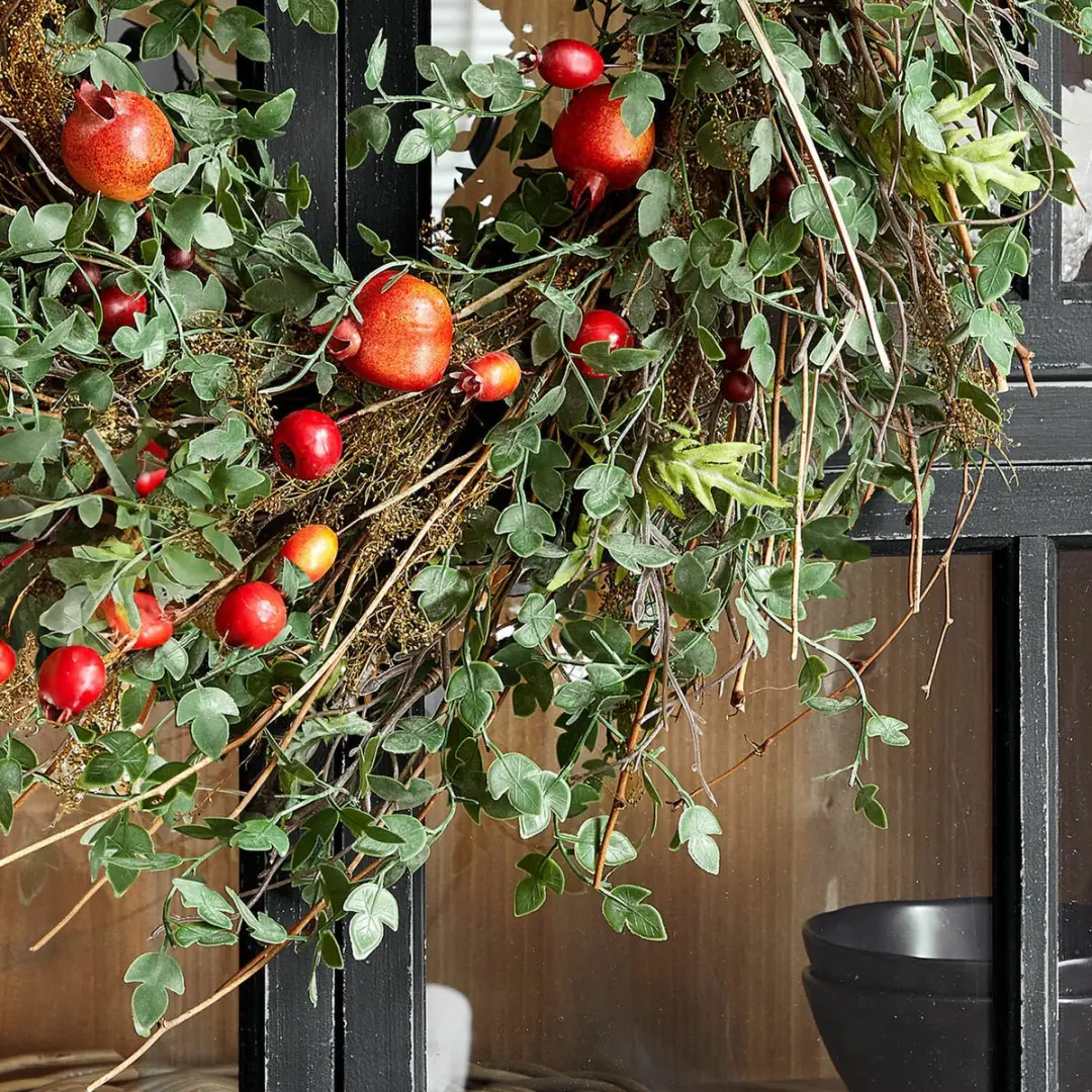 Loberon Krans Karidah - Ø70cm - Groen/Rood - afbeelding 2 van 3