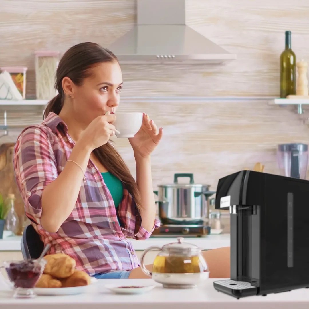 KitchenBrothers KB794 Heetwaterdispenser 2,5L - 2600W - Zwart