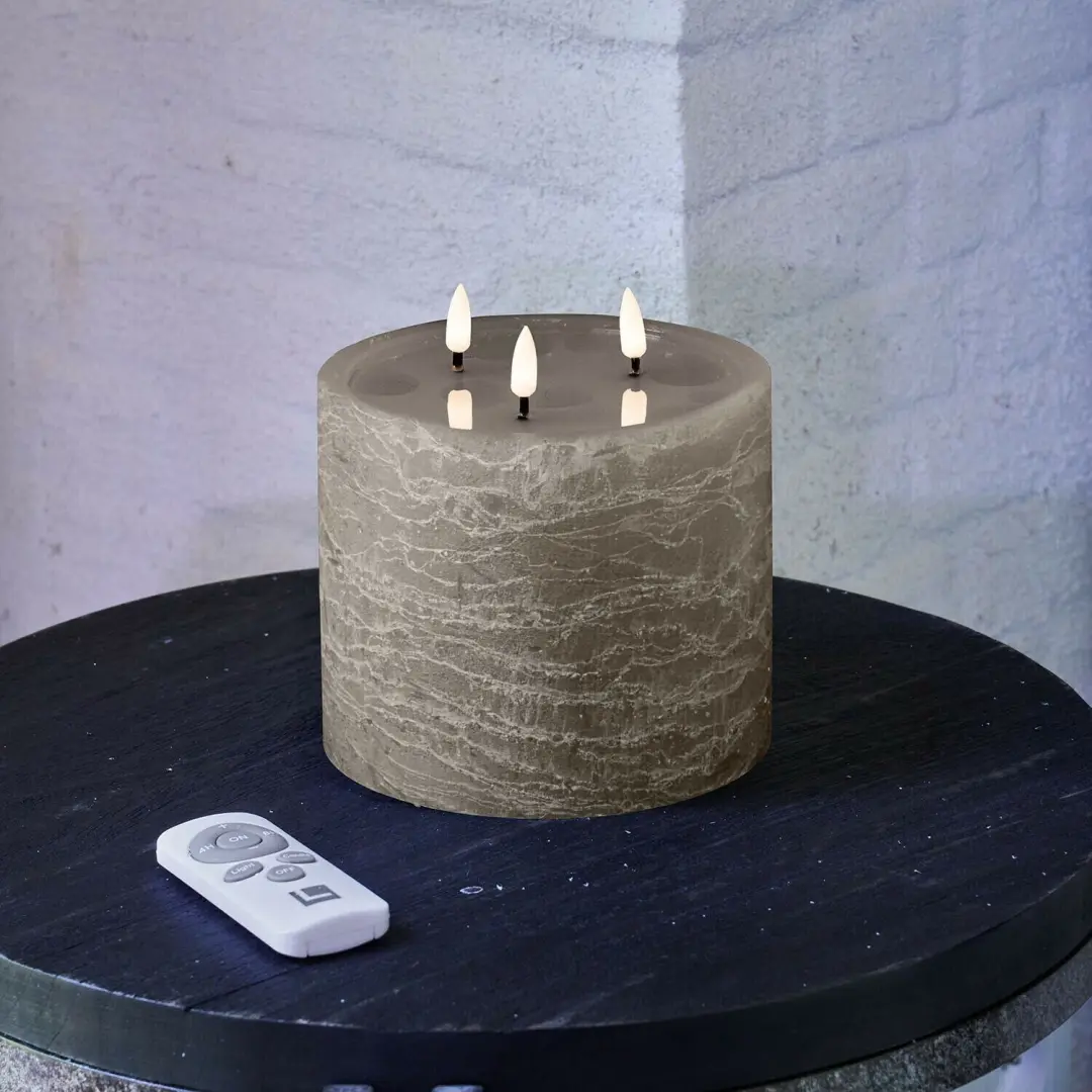 Loberon Solería Ledstompkaars - Taupe - afbeelding 2 van 5