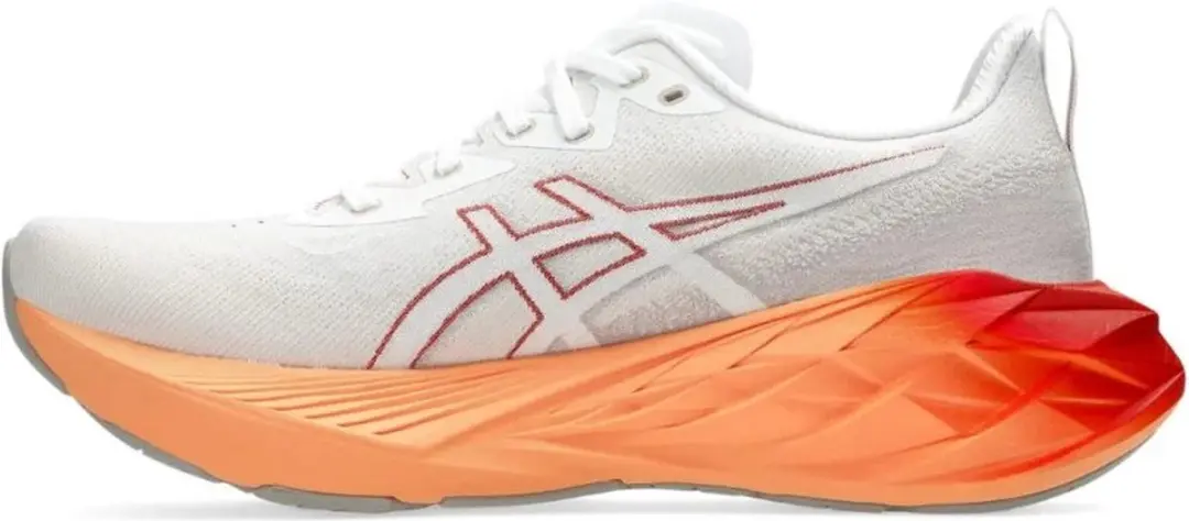 ASICS Novablast 4
