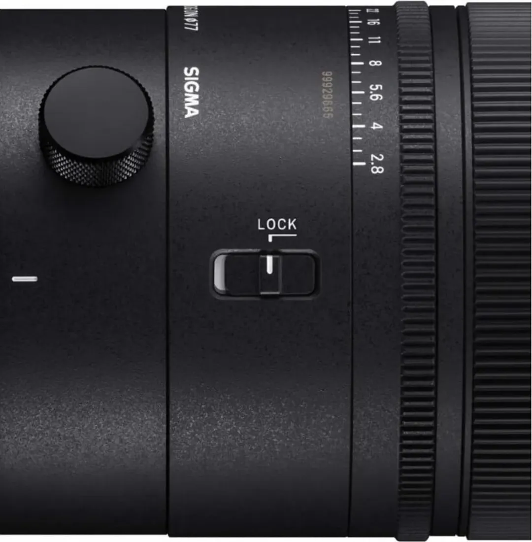 Sigma 70-200mm f/2.8 DG DN OS Sports Sony FE - 77mm