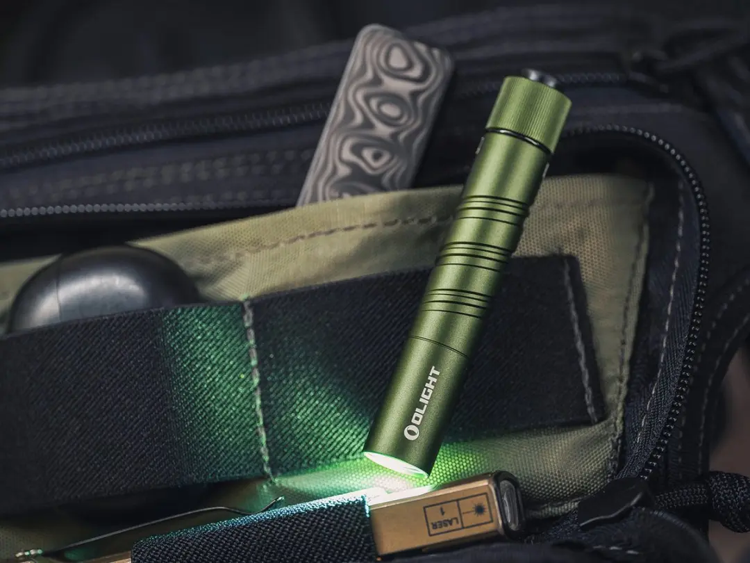 Olight I3T 2 EOS OD Green Zaklamp - afbeelding 3 van 6