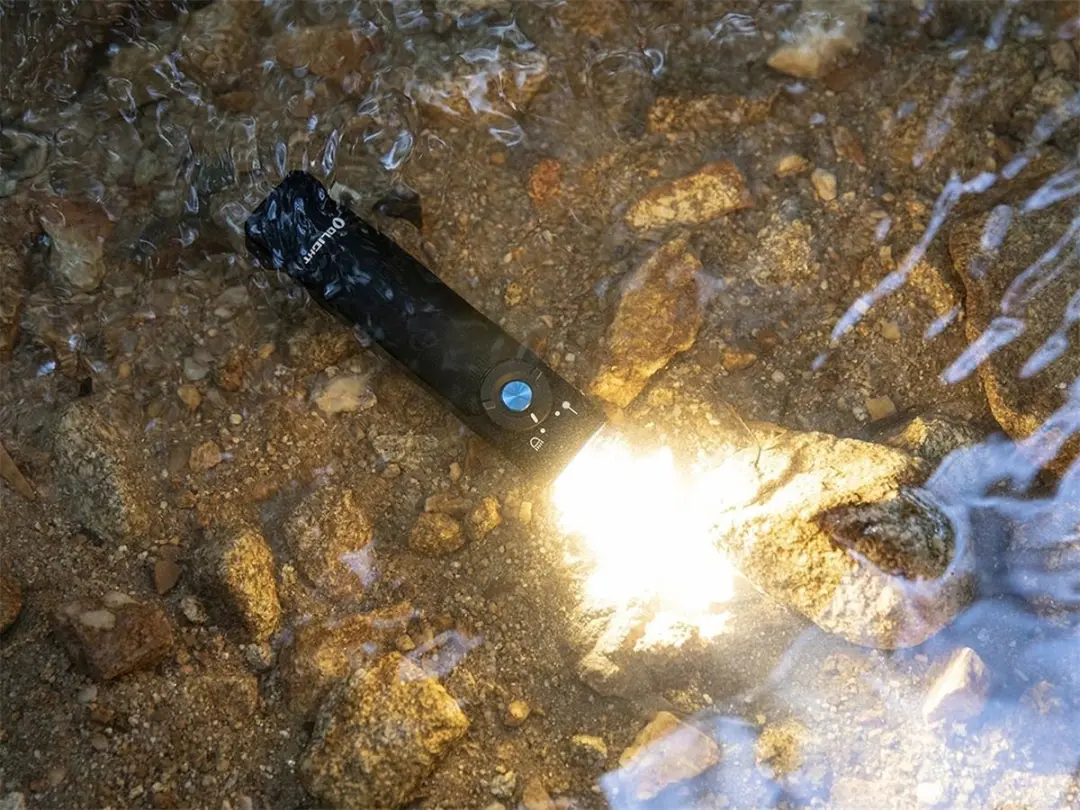 Olight Arkfeld EDC Zaklamp - 1000 lumen - Cool White - afbeelding 5 van 6