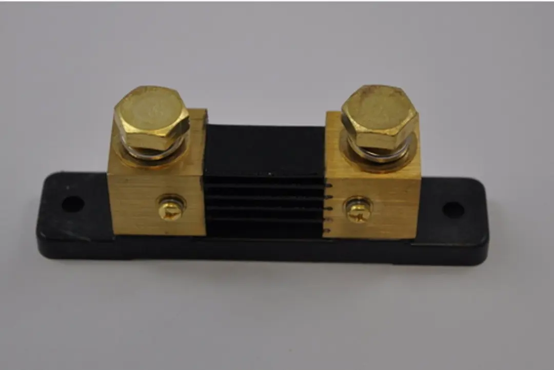 Victron Shunt SHU500050100 - 500A/50mV - afbeelding 3 van 4