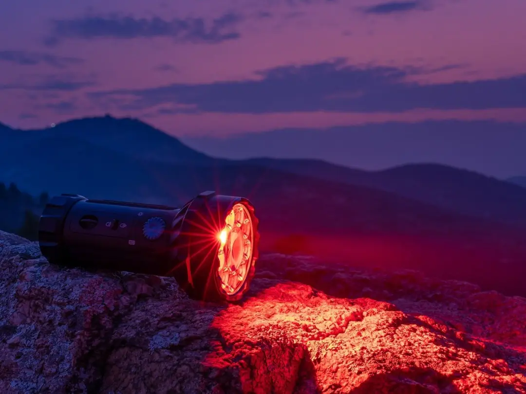 Olight Marauder Mini Zaklamp - 7000 lm - Zwart - afbeelding 5 van 6