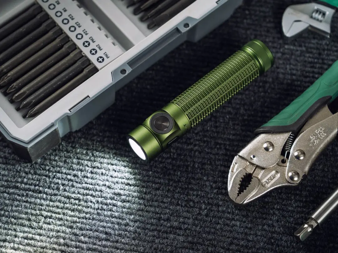 Olight Baton 4 Pro OD Green - afbeelding 3 van 6