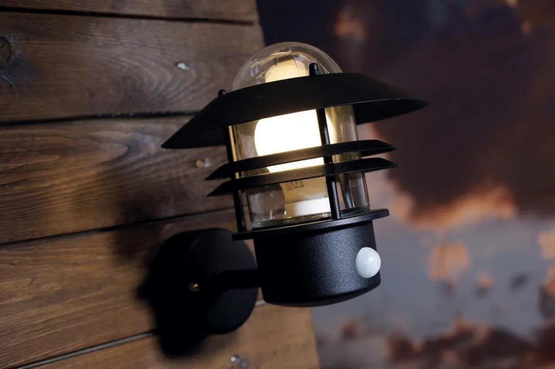 Nordlux Blokhus Wandlamp Sensor E27 - 60W - Zwart