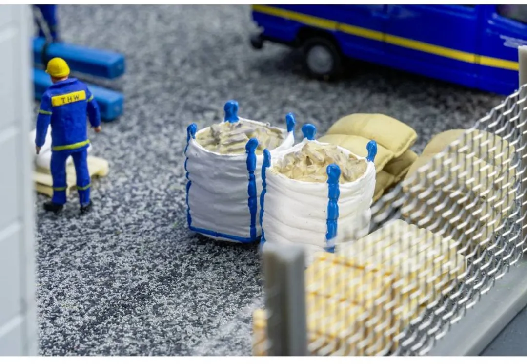 Faller H0 180899 Big Bags Bouwpakket - 10 Stuks