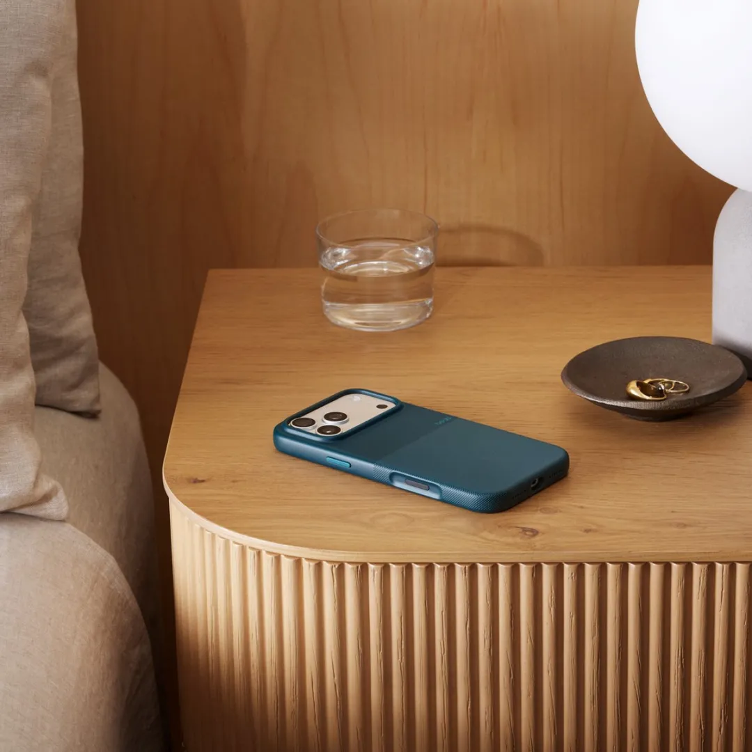 Beats Rugged Case MGJ94LL/A iPhone 17 Pro Max - Rocky Blue