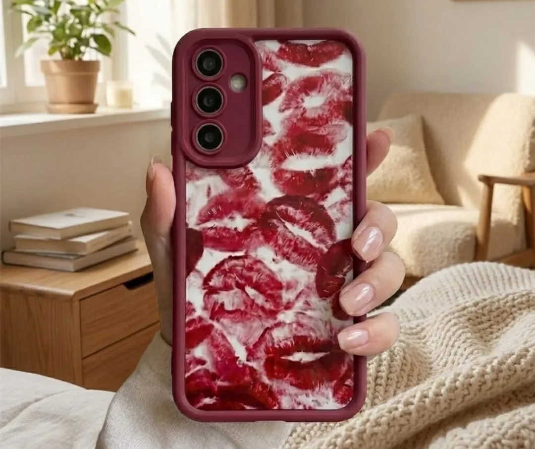 NUVEX Bordeaux Rood Telefoonhoesje Samsung Galaxy A17 - Lippenprint