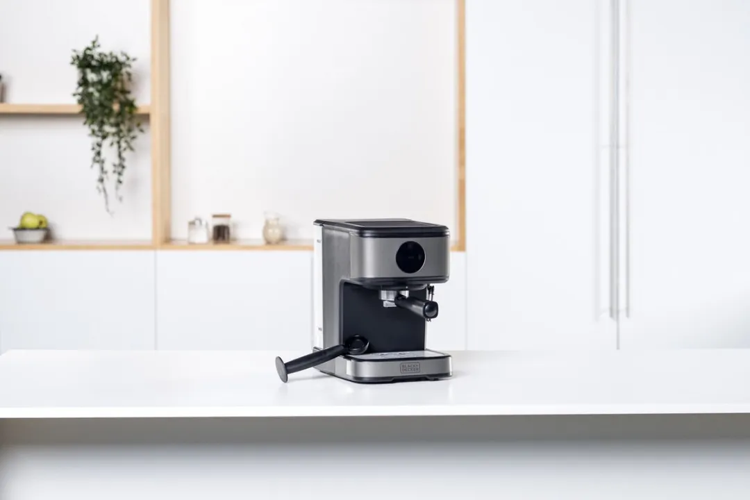 BLACK+DECKER BXCO850E Espressomachine 20 bar - 1.2L