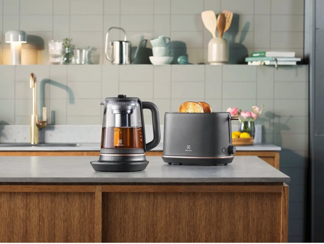 Electrolux E7GK1-8BP Waterkoker 1,7L 2000W - Zwart/Koper