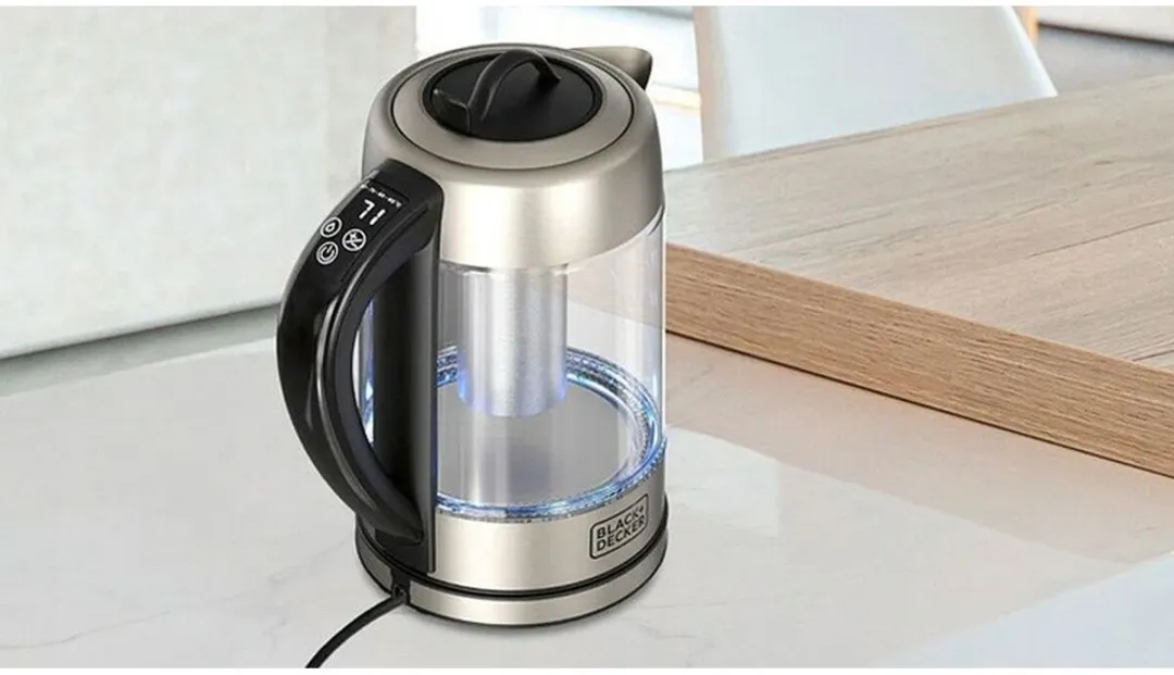BLACK+DECKER BXKE2205E Waterkoker 2200W - 1,7L - Zwart
