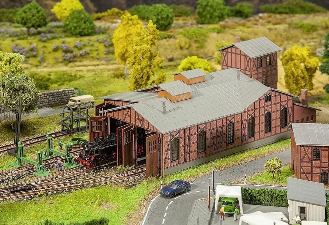 Faller Locomotiefdepot N Schaal Modelbouwset