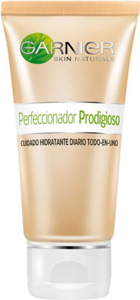Vochtinbrengende Crème Make-Up Effect Skin Naturals Bb Cream Garnier 16382