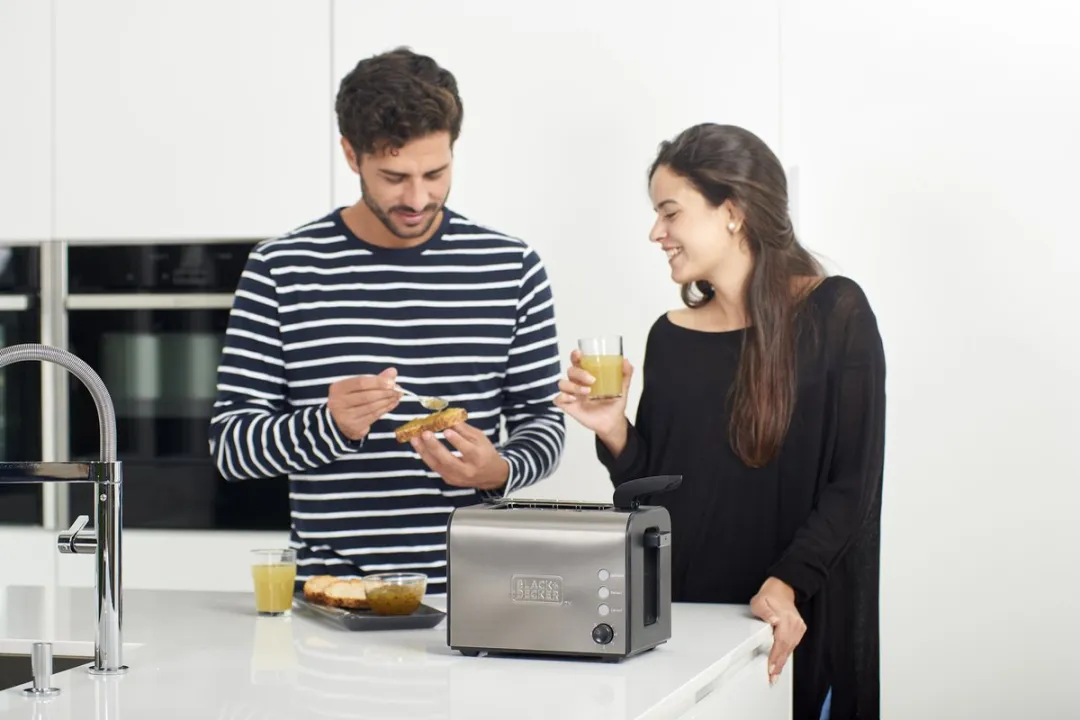 BLACK+DECKER BXTOA900E Broodrooster 2 Sneden - 900W - Zwart/RVS
