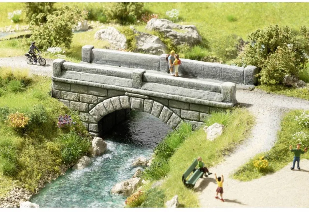Noch H0 Stenen Boogbrug 157x58x78mm