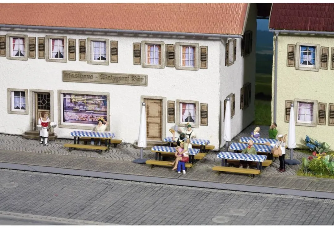 Noch Tafels En Stoelen Figuur/Gebouw/Straatdecoratie