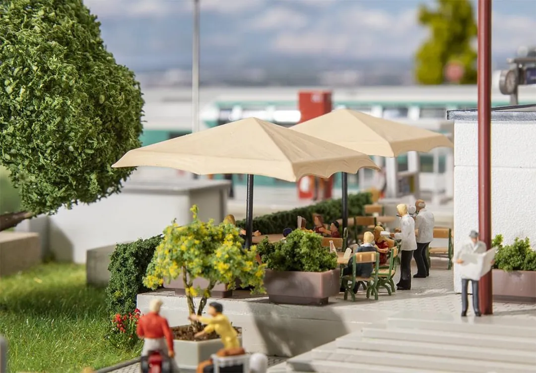 Faller H0 Rechthoekige Parasols 2 Stuks