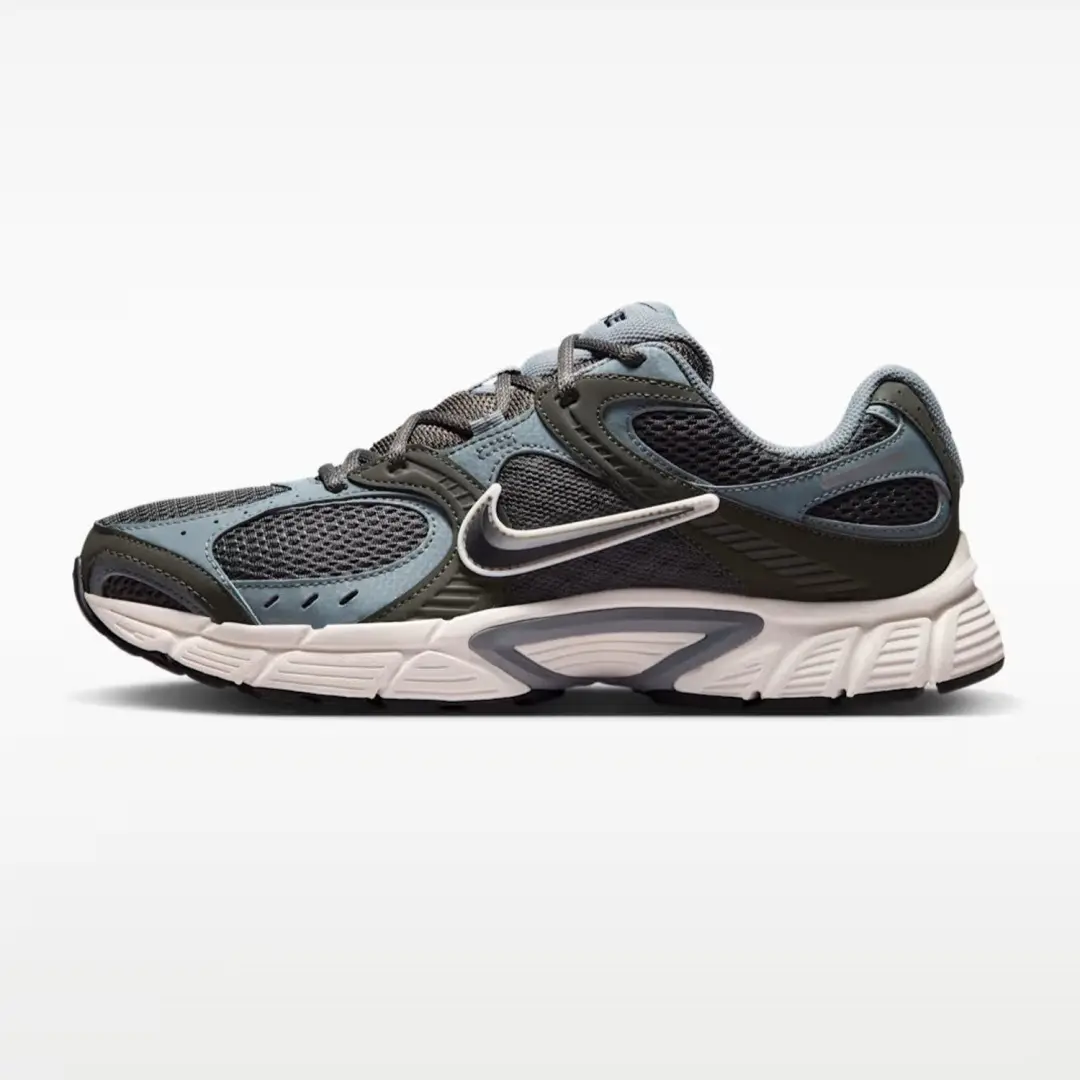 Nike V5 RNR Unisex Sneakers